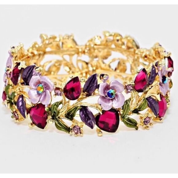 Owls Nest Jewelry Jewelry - Brand New Womens Boutique Fallyn Woodlands Fairy Floral Stretch Bracelet in Gold